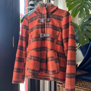 BB Dakota hooded winter coat orange/brown size Small